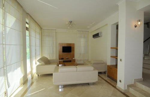 Kargicak Apartment | Gold City Premium Private Pool Villa with Free Aqua Park