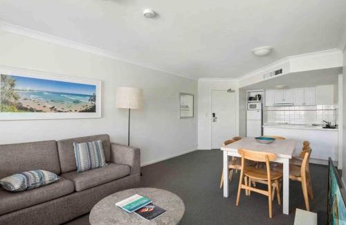 Coolangatta Apartment | Gold Coast Calypso Resort, Coolangatta Beach