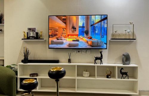 Loralai District Apartment | Gold crest serviced apartments DHA phase four Lahore