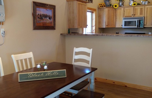 Hill City House | Gold Pan Inn nCentrally located! A Perfect Place to Stay!