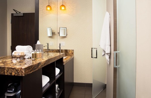 Downtown Las Vegas Hotel | Golden Gate Hotel and Casino