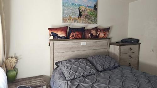 Santa Clarita House | Golden House