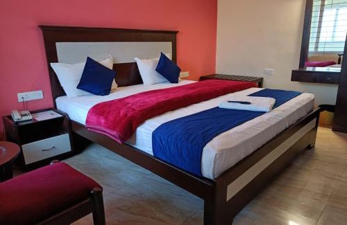 Ooty Hotel | Golden Larch Comfort