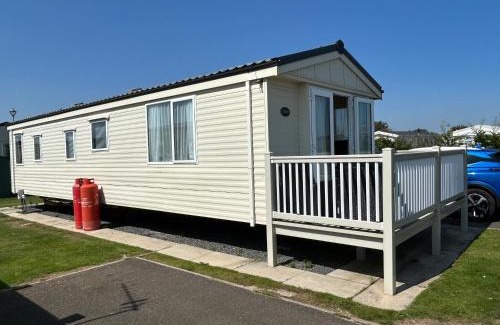 Chapel Saint Leonards House | Golden palm 8 birth holiday home
