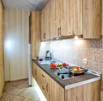 Paralia Ofryniou Apartment | Golden Suites