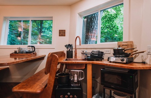 Rogers Hotel | Golden Teacher Cliff House