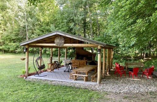 Paris House | Golden Valley Retreat