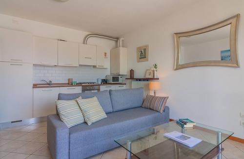 Perledo Apartment | Golden View Apartment by Varenna Holidays