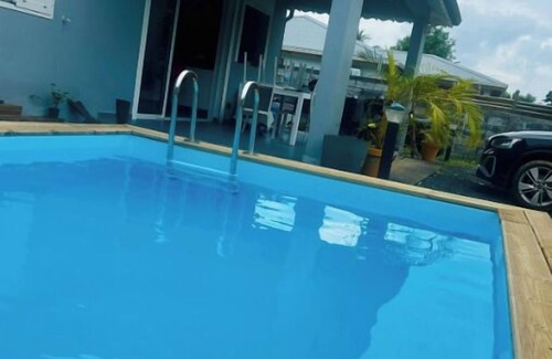 Les Abymes Villa | Golden Villa