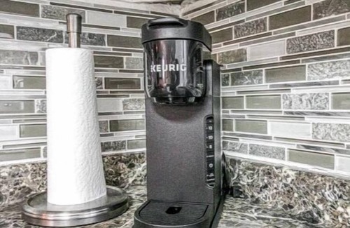 Garson House | Golden Wood Escape