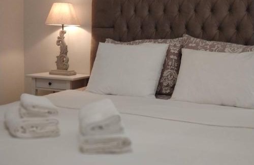 Mastichochoria House | Goldfish Seaside Luxury Houses