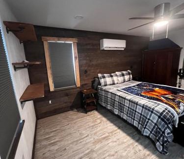 Pikeville House | Goldilocks