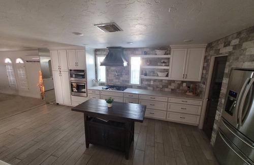 Lake Havasu City House | Golf Course Retreat Pool, Games, HotTub, 6 Bathrooms, Huge off street parking !