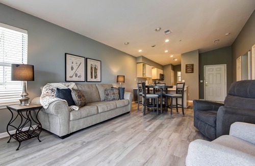 Branson Condo | Golf Course Views, Quiet, Comfy, Pet-Friendly at Holiday Hills Golf & Resort