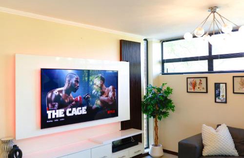 Greater Johannesburg Metropolitan Area Apartment | Golf Estate Living 1BR Apartment in Jackal Creek