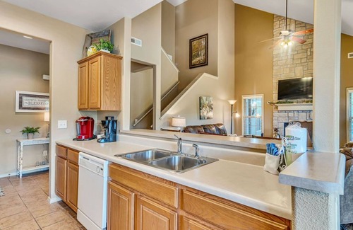 Branson West Condo | Golf Lover's Paradise-Course OnSite-Games-$400 of Daily Tickets-Near Silver Dollar City