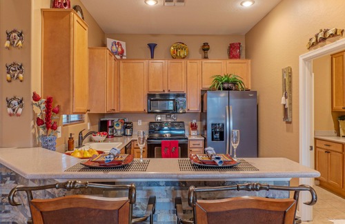 Gold Canyon House | Golf & Mt VIEWS, Golfers/Hikers Paradise, Comm Htd Salt POOL & Spa, All King Beds