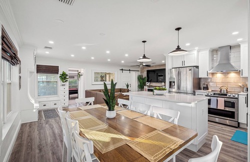 Palm Springs House | Golf, Sauna, Cold Plunge, Pool, Hot Tub & Theater