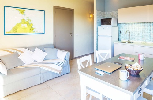 Golfo Aranci Apartment | Golfo Aranci - apartment for 2 people, directly on the beach, with terrace and sea-view
