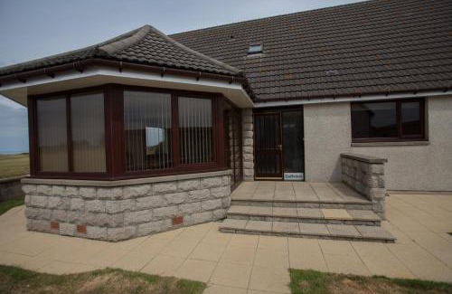 Buckie House | GOLFVIEW 4