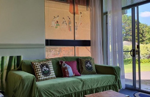 Bowral Cabin | Golfview Lodge
