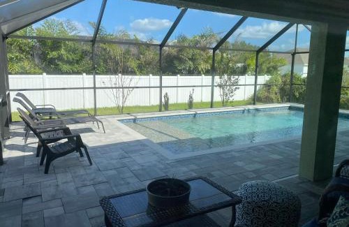 North Port House | Gone Coastal! Large Heated pool home 30 min from beaches!