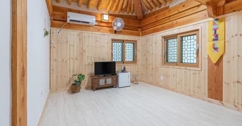 Gongju House | Gongju Goma Guesthouse