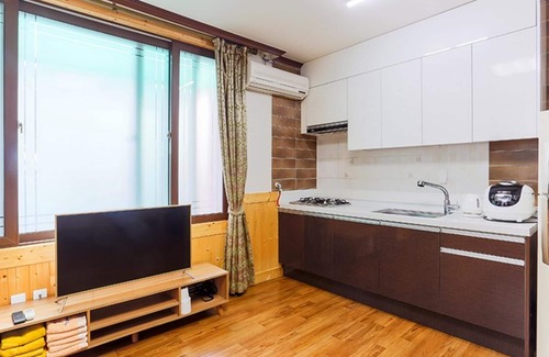 Gongju House | Gongju Gyeryongsandeul Flower Pension