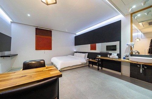 Chajakpawi Hotel | Gongju J2 Hotel