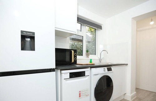 Swindon House | Good Monthly Discounts