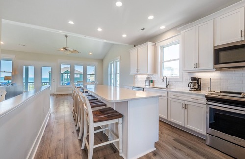 North Topsail Beach House | Good Tide-ings | Pet-friendly + Private Pool