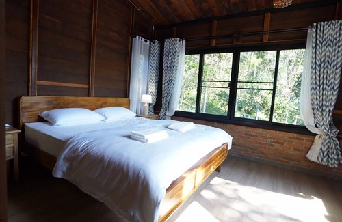 Doi Saket Hotel | Goodvibes Cabins Chiang Mai