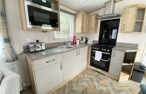 South Cerney House | Goosewing, Lakeside, 3 bedroom