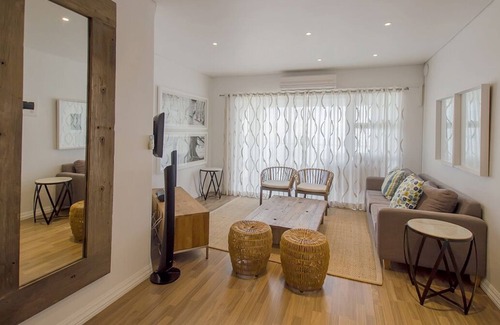 Mountainside Apartment | Gordon's Bay | Protea Place Luxury Three BR Apt