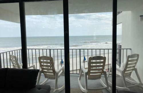 Garden City Apartment | Gorgeous 2 BR/2 BR Newly Renovated BeachFront Condo