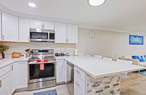 Broad Ripple House | Gorgeous 2- Story home in heart of Broad Ripple