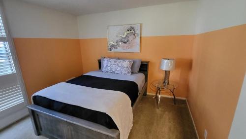 Costa Mesa Apartment | Gorgeous 2bdr Home in OC