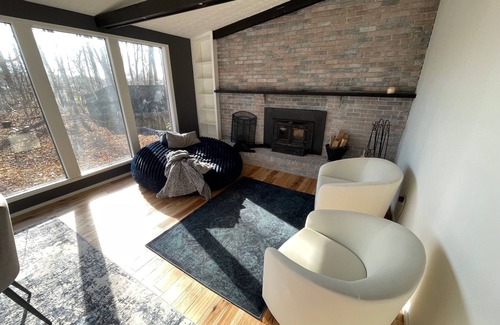 Sunbury House | Gorgeous 3BR Home near Intel and Polaris