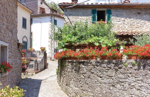 Casoli Apartment | Gorgeous apartment in Bagni di Lucca LU