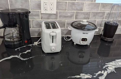 East Palo Alto Apartment | Gorgeous apartment, Menlo Park & Palo Alto border