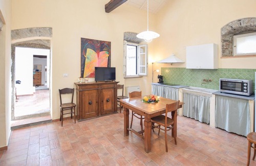 Pontremoli Apartment | Gorgeous apartment in Pontremoli