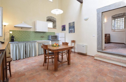 Pontremoli Apartment | Gorgeous apartment in Pontremoli