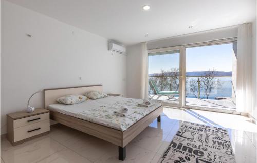 Povile Apartment | Gorgeous Apartment In Povile With Wifi
