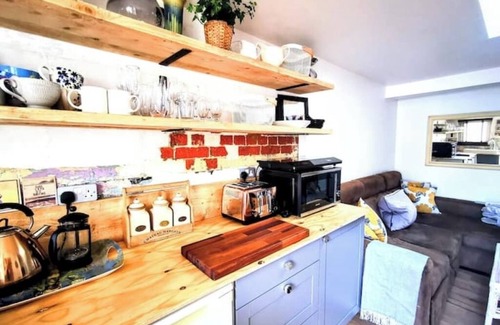 Boscombe Apartment | Gorgeous apartment near Bournemouth Beach