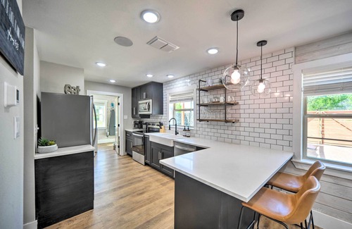 Canyon Lake Cabin | Gorgeous Cabin w/Pergolas, Walk to River!