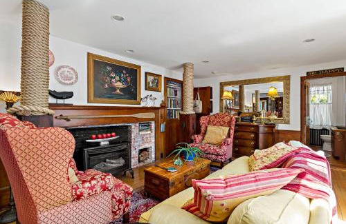 West Barnstable House | Gorgeous Cape Cod Mansion With Spa Near Beach