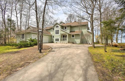 Charlevoix House | Gorgeous Charlevoix Home on Lake Michigan!