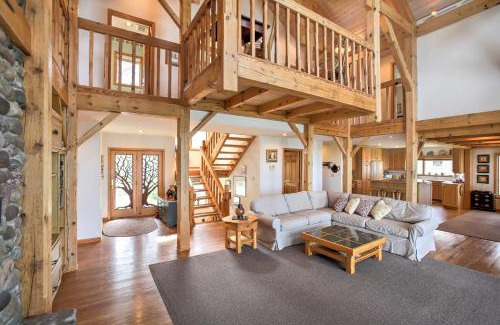 Charlevoix House | Gorgeous Charlevoix Home on Lake Michigan!