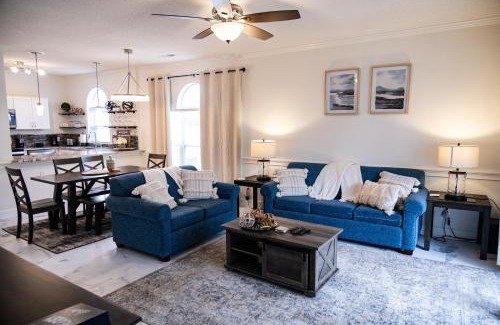 Central Myrtle Beach Apartment | Gorgeous Condo on Golf Course Near Broadway at the Beach