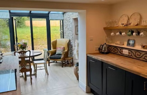 Mells Cottage | Gorgeous cottage getaway in Mells, close to Frome and Babington House